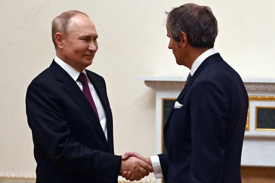 Vladimir Putin i Rafael Grosi