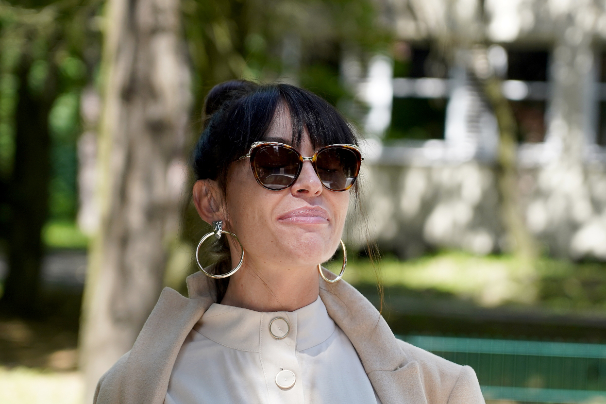 Našu pevačicu je izdala sestra, a onda joj i drugarica zabila nož u leđa: "Volela sam je i nisam to očekivala"