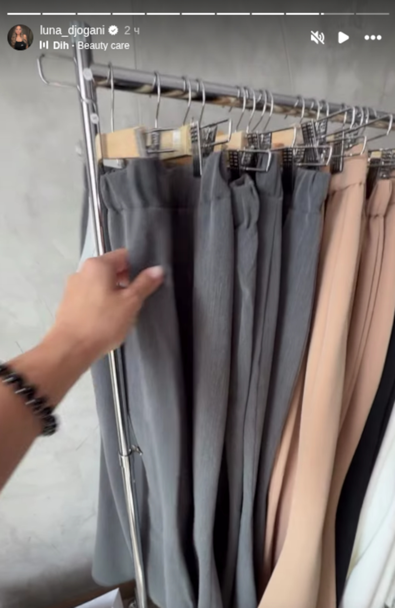 Evo šta Luna Đogani radi pred večerašnji dolazak u Šimanovce: Pobednica "Zadruge" će se pojaviti u belom?