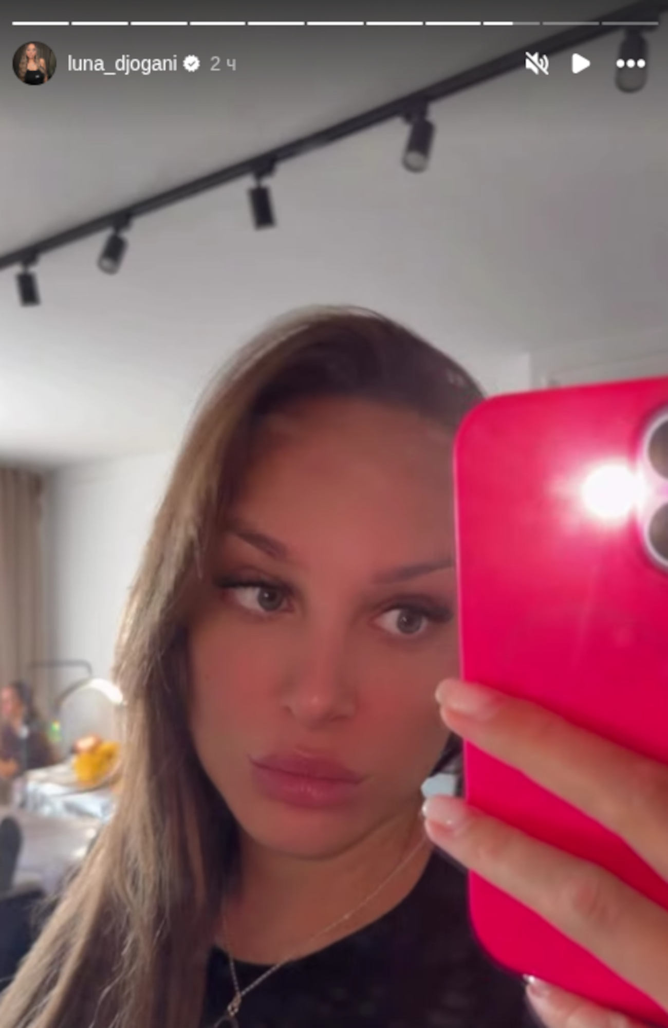 Evo šta Luna Đogani radi pred večerašnji dolazak u Šimanovce: Pobednica "Zadruge" će se pojaviti u belom?