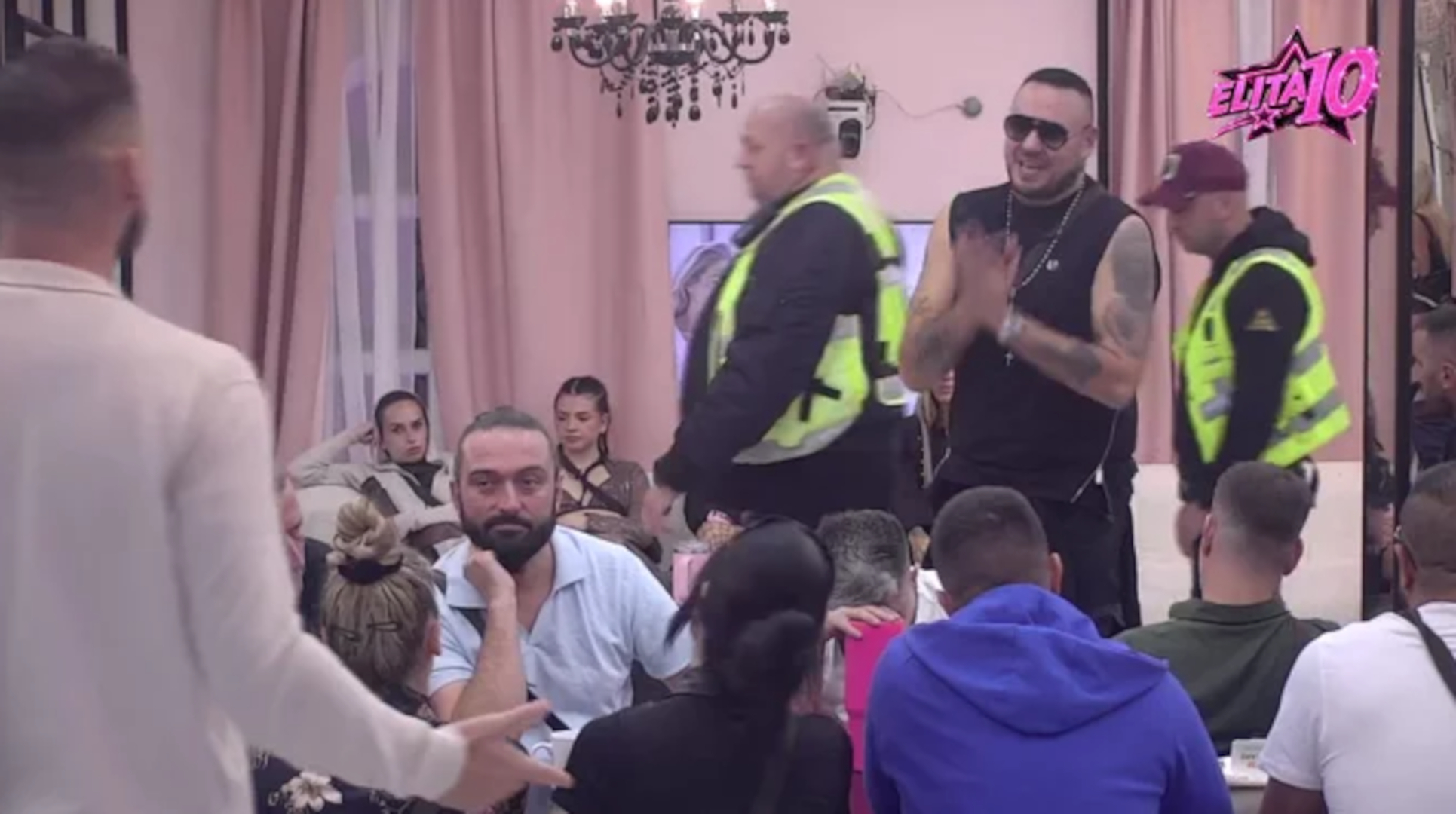 Žestok sukob Marka Osmakčića i Cara, Bela kuća se tresla - reagovalo i obezbeđenje! Udario Caru na najvrednije, nije ga štedeo