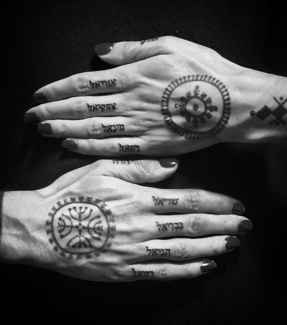 Božo Vrećo istetovirao čitavo telo U SLAVU BOGA, a na koži se našla ...