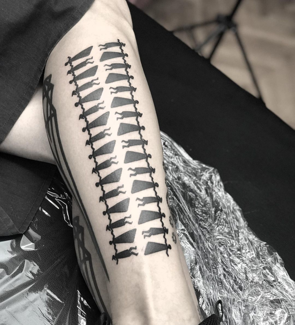 Božo Vrećo istetovirao čitavo telo U SLAVU BOGA, a na koži se našla ...