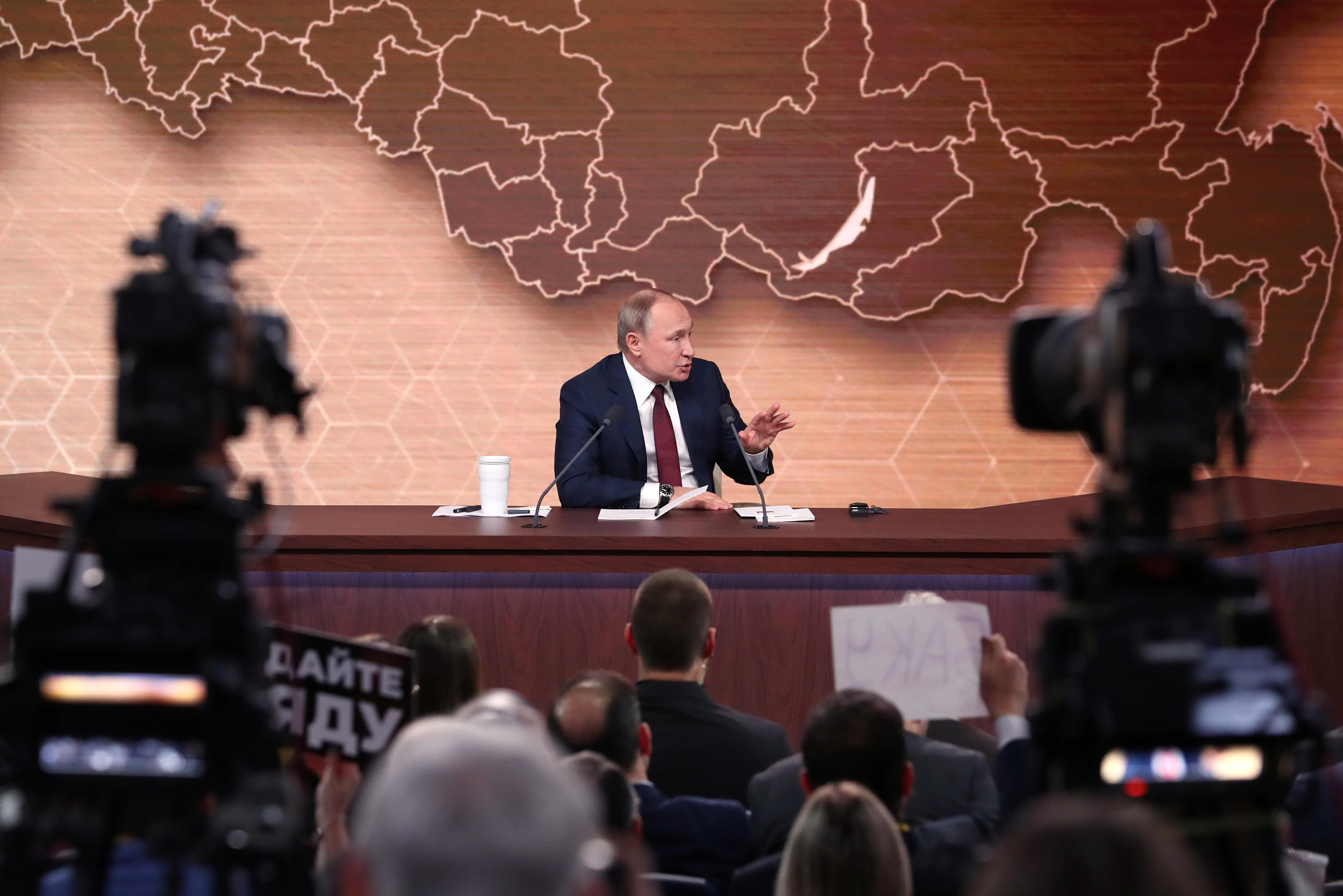 Иносми о теракте. Ежегодная пресс-конференция Владимира Путина.