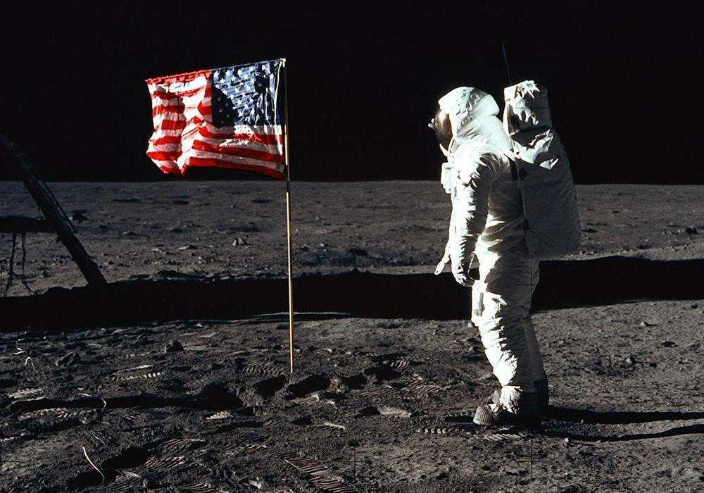 mesec, Apolo 11