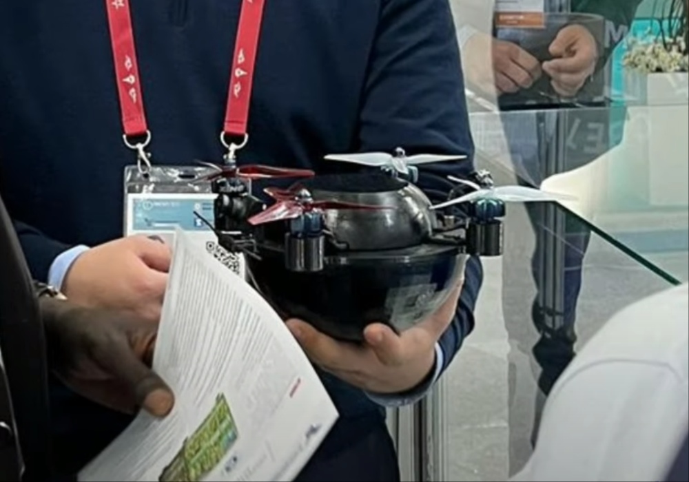 Kamikaza dron Komarac predstavljen na Sajmu naoružanja