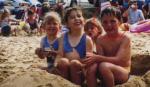 Deca na plaži