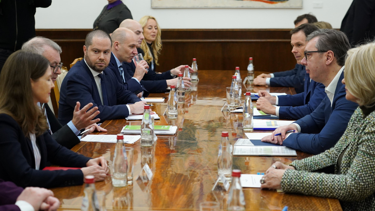 Aleksandar Vučić sa predstavnicima MMF-a