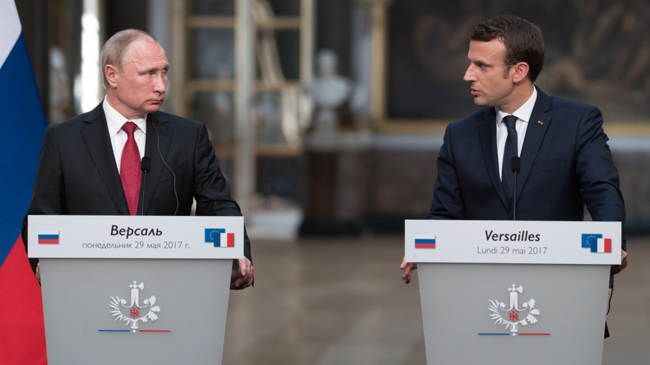 Vladimir Putin i Emanuel Makron