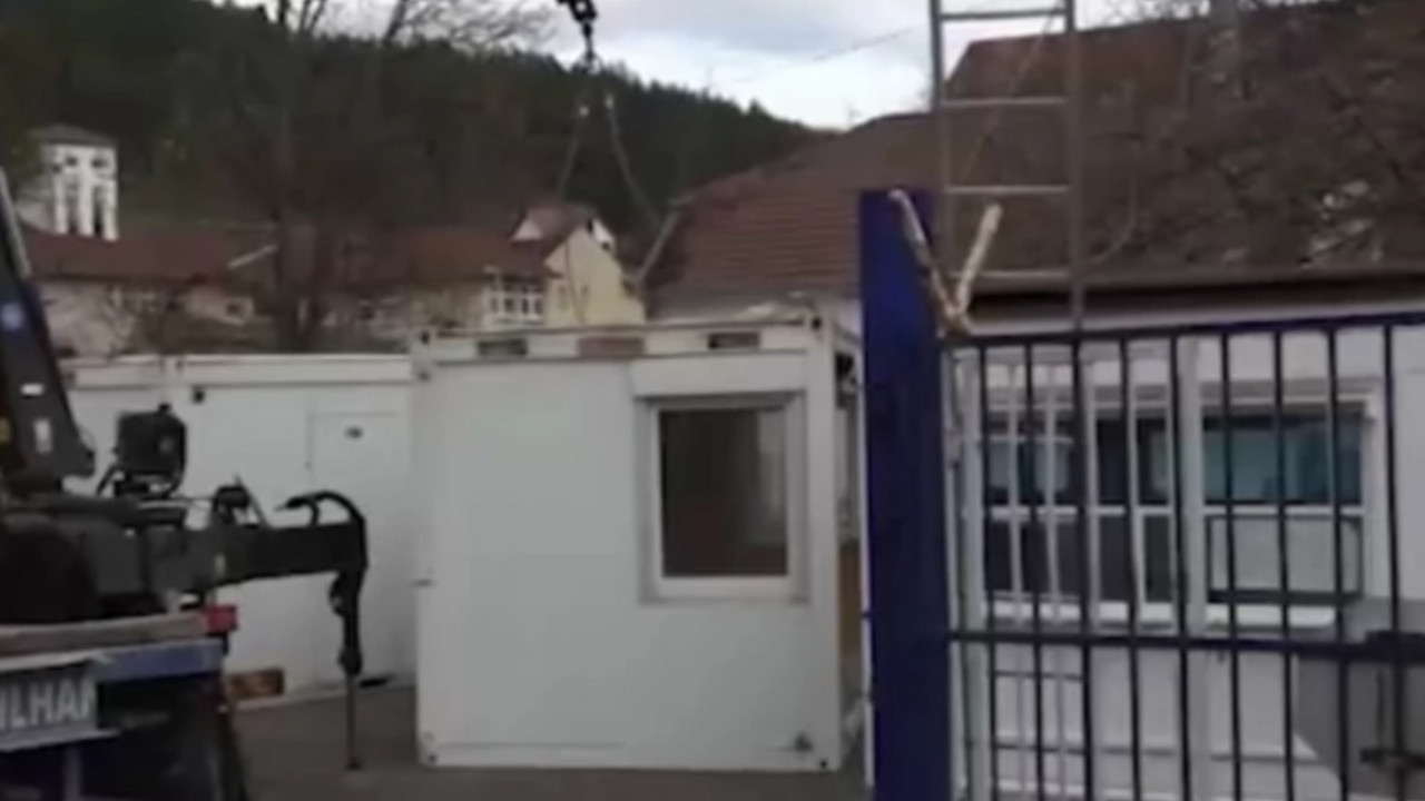 Kontejneri