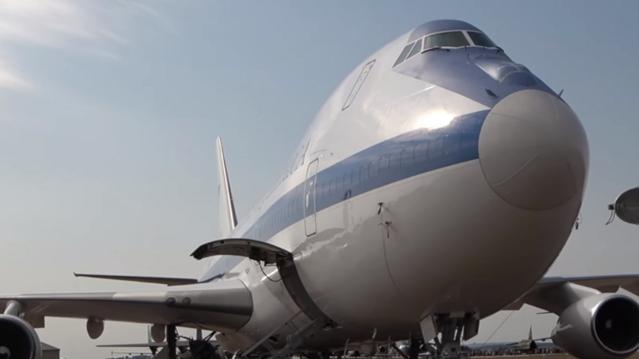 Avion "apokalipsa"