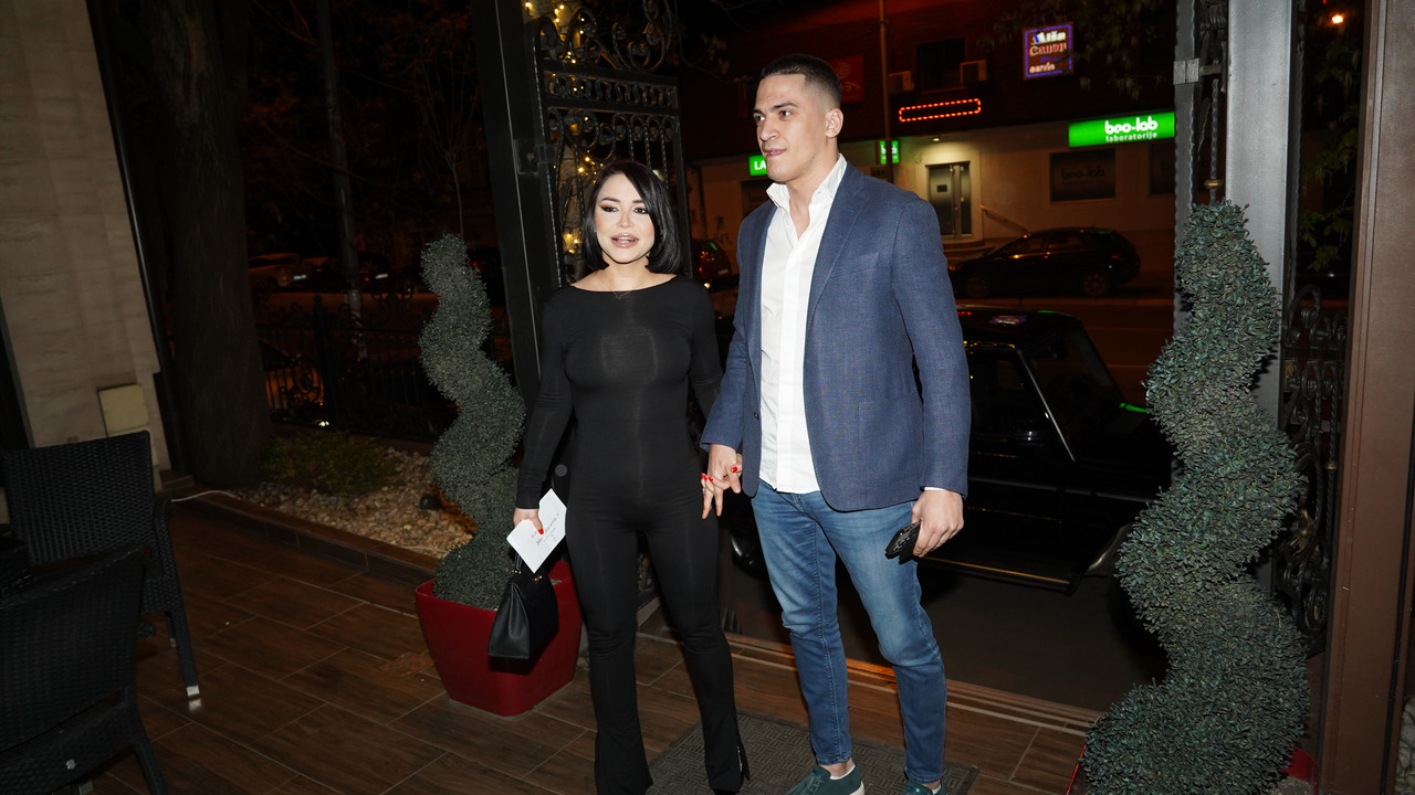 Aleksandra Mladenović sa dečkom