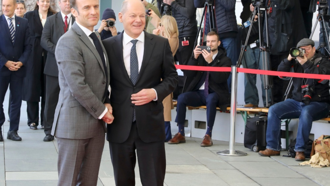 Emanuel Makron i Olaf Šolc