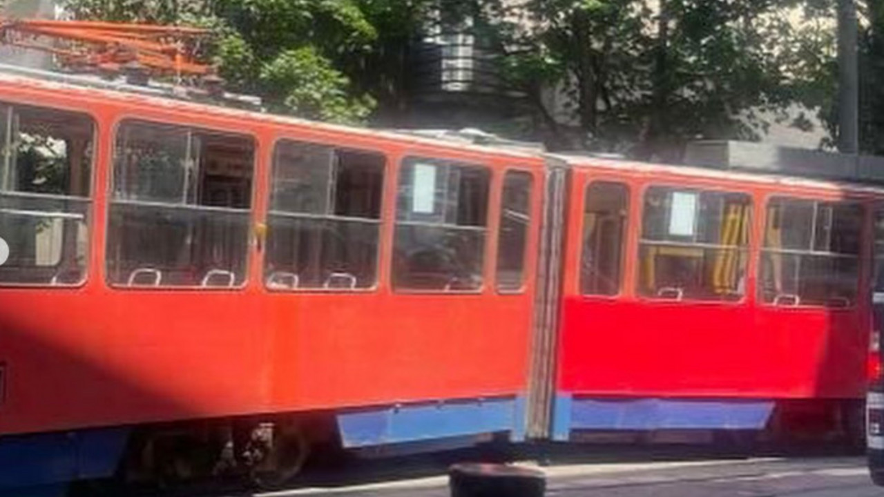 Tramvaj iskočio iz šina
