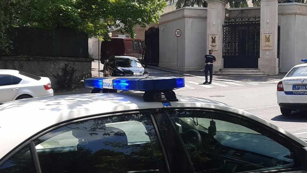 Policija ispre Izraelske ambasade