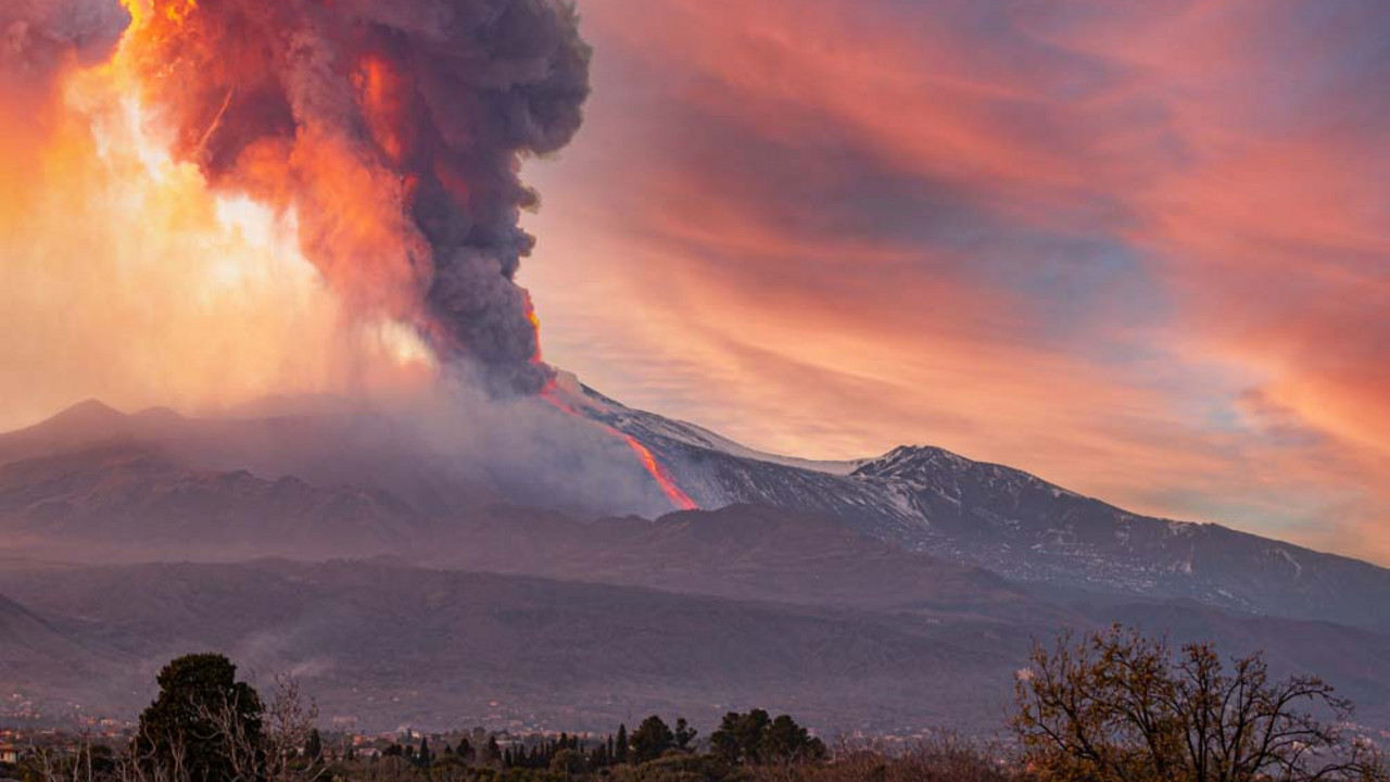 Erupcija