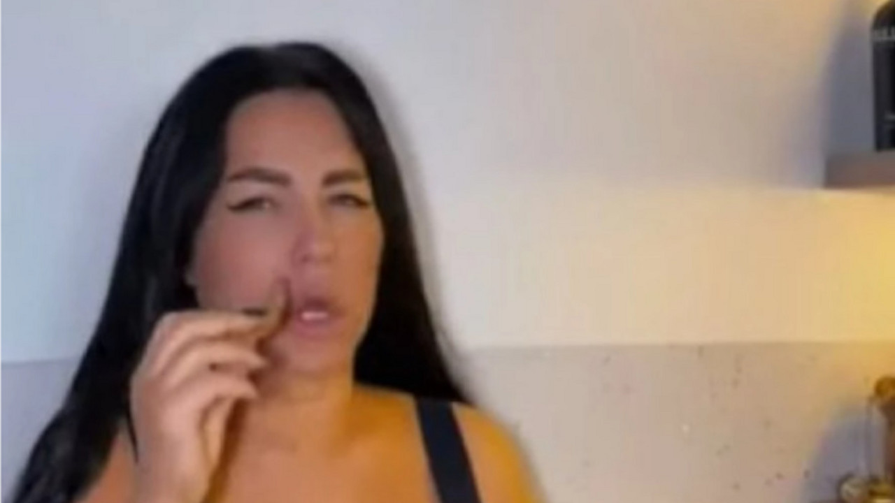Seka jede pasulj