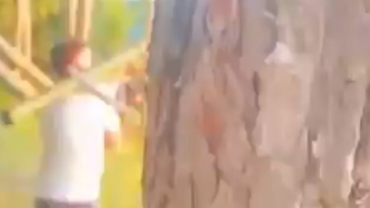 Ukrajinski civil gađa rusku raketu