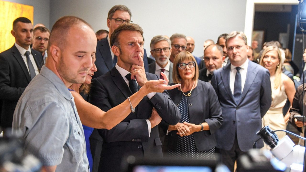 Emanuel Makron u Galeriji Matice srpske