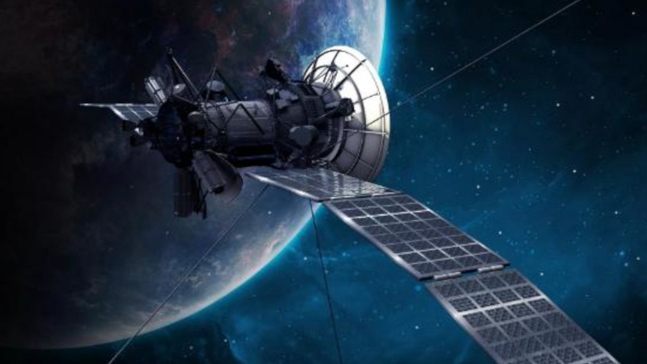 Satelit