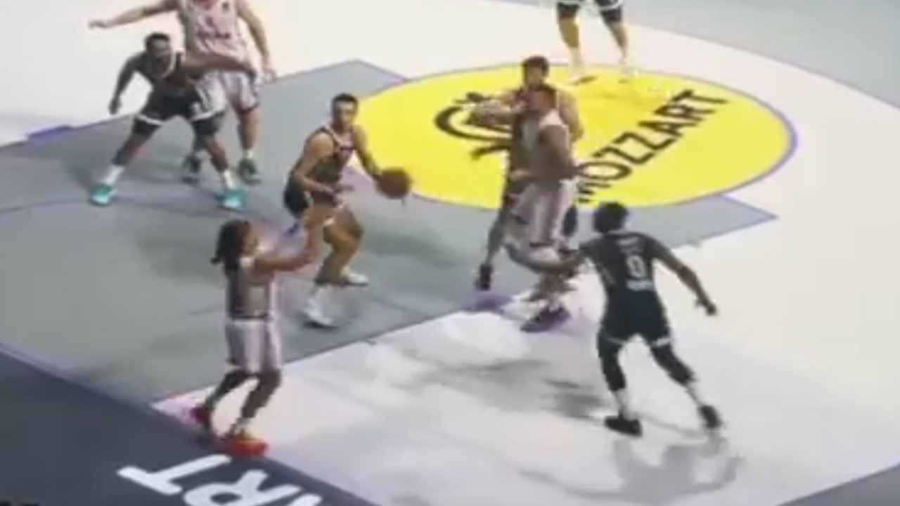 Sporni detalj meča