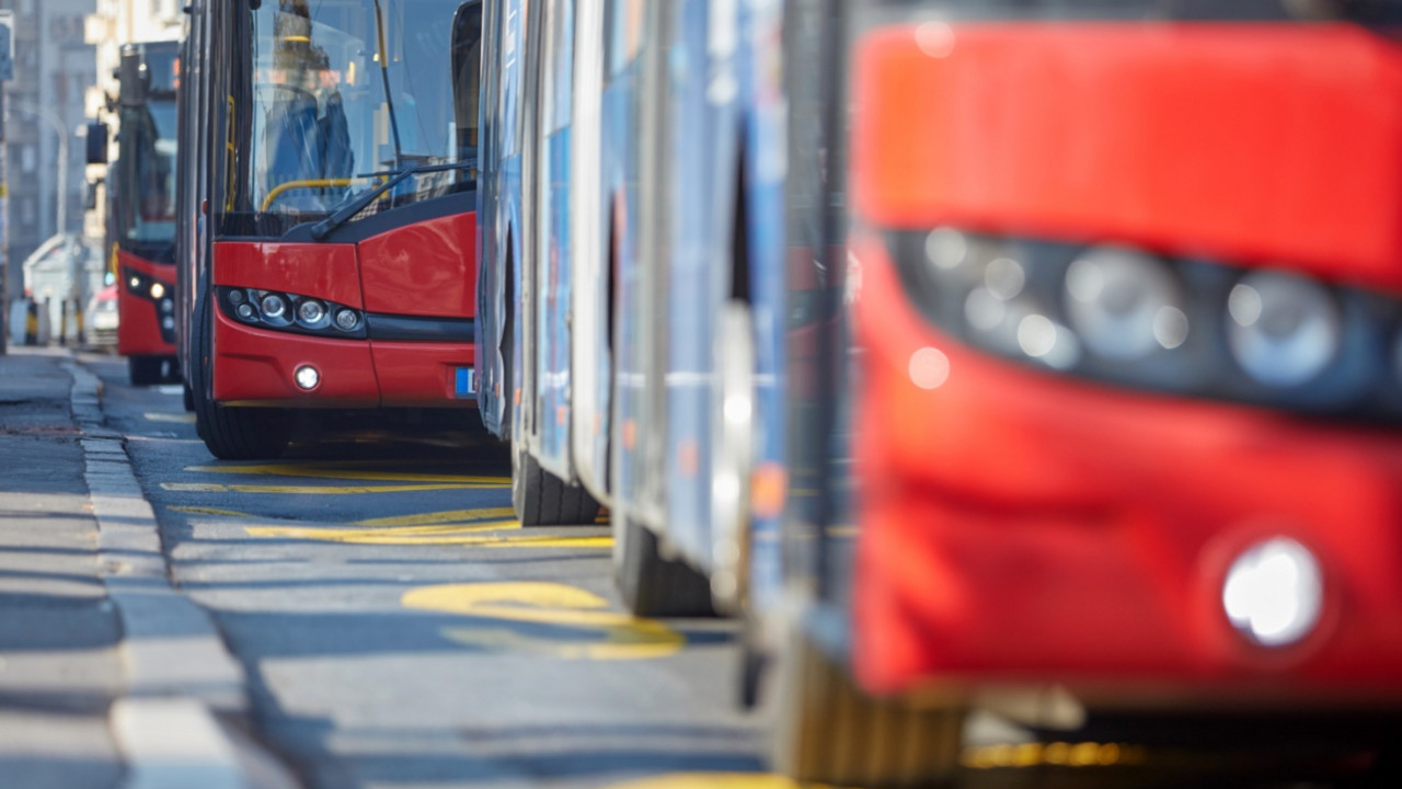 Autobusi