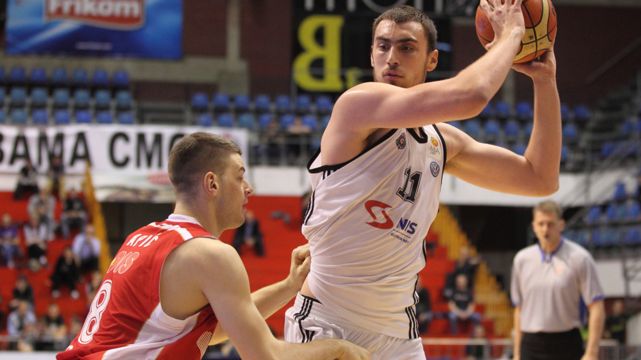 Nikola Milutinov