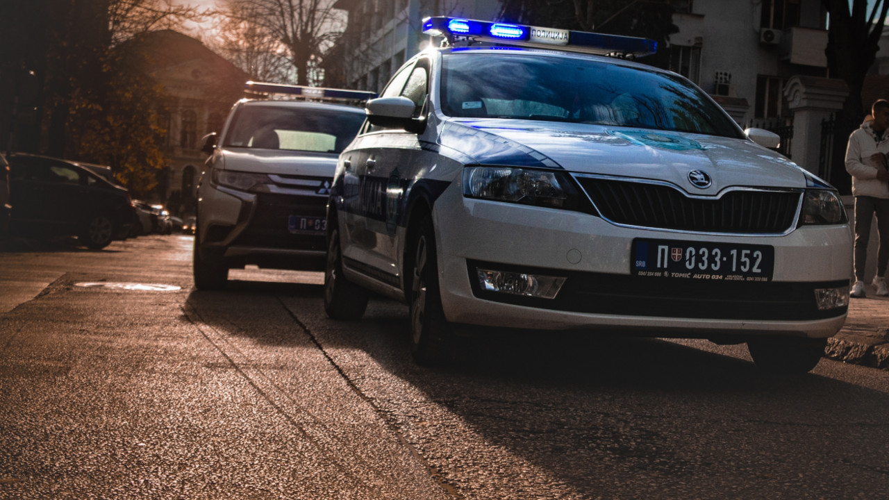 Policija