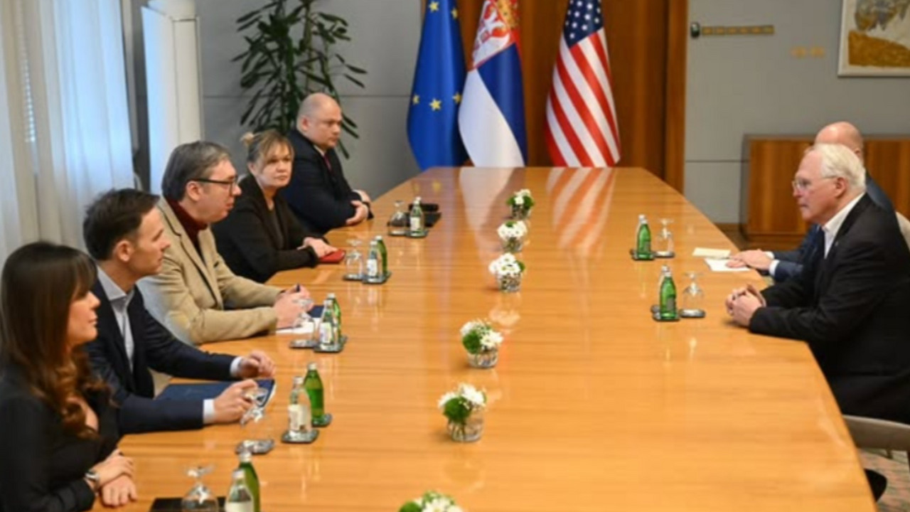 Aleksandar VUčić i Kristofer Hil