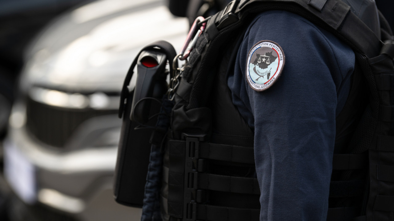 Policija