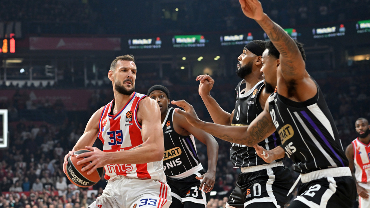 Uroš Plavšić, Brendon Dejvis, Sterling Braun i Frenk Nilikina