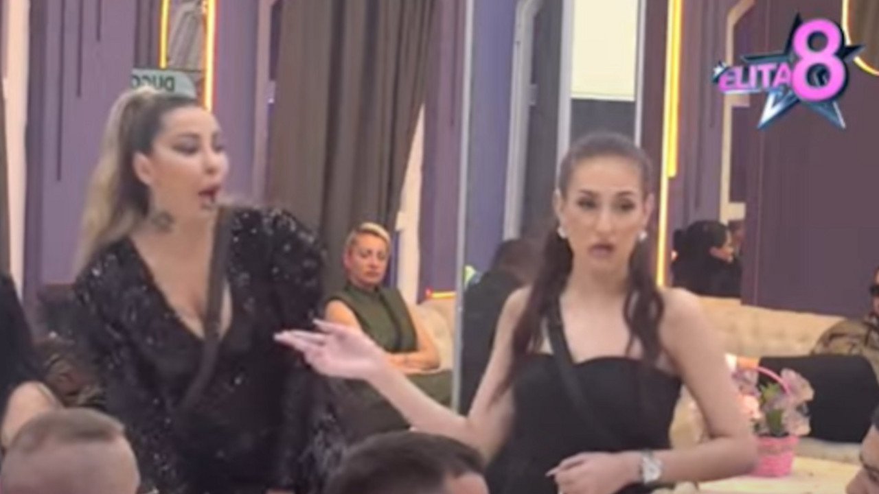 Aneli Ahmić, Stefani Grujić