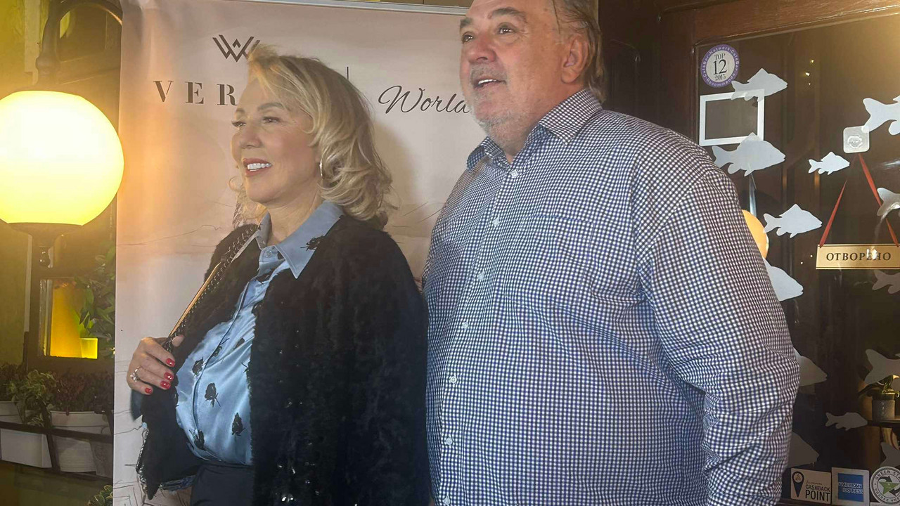 Lepa Brena, Boba Živojinović