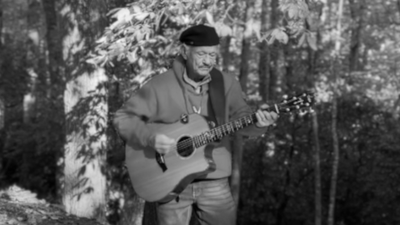 Džesi Kolin Jang