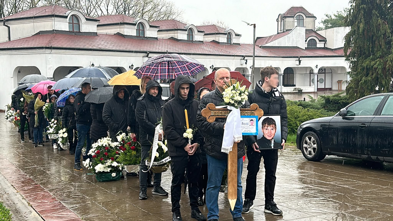 Sahrana brata Viki Miljković
