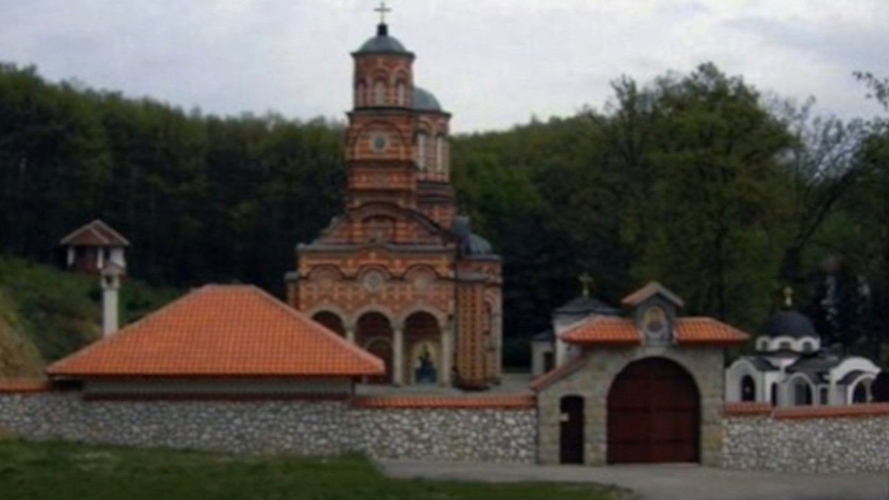 manastir Đunis