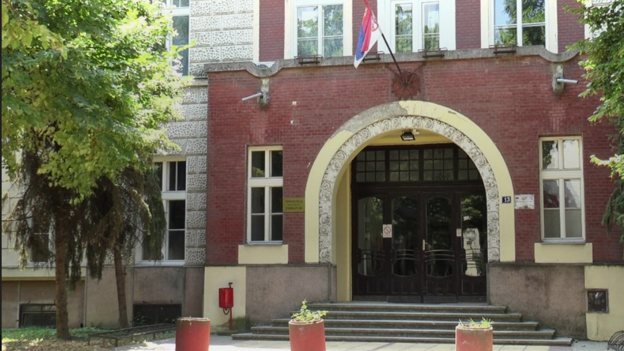 Gimnazija u Bečeju