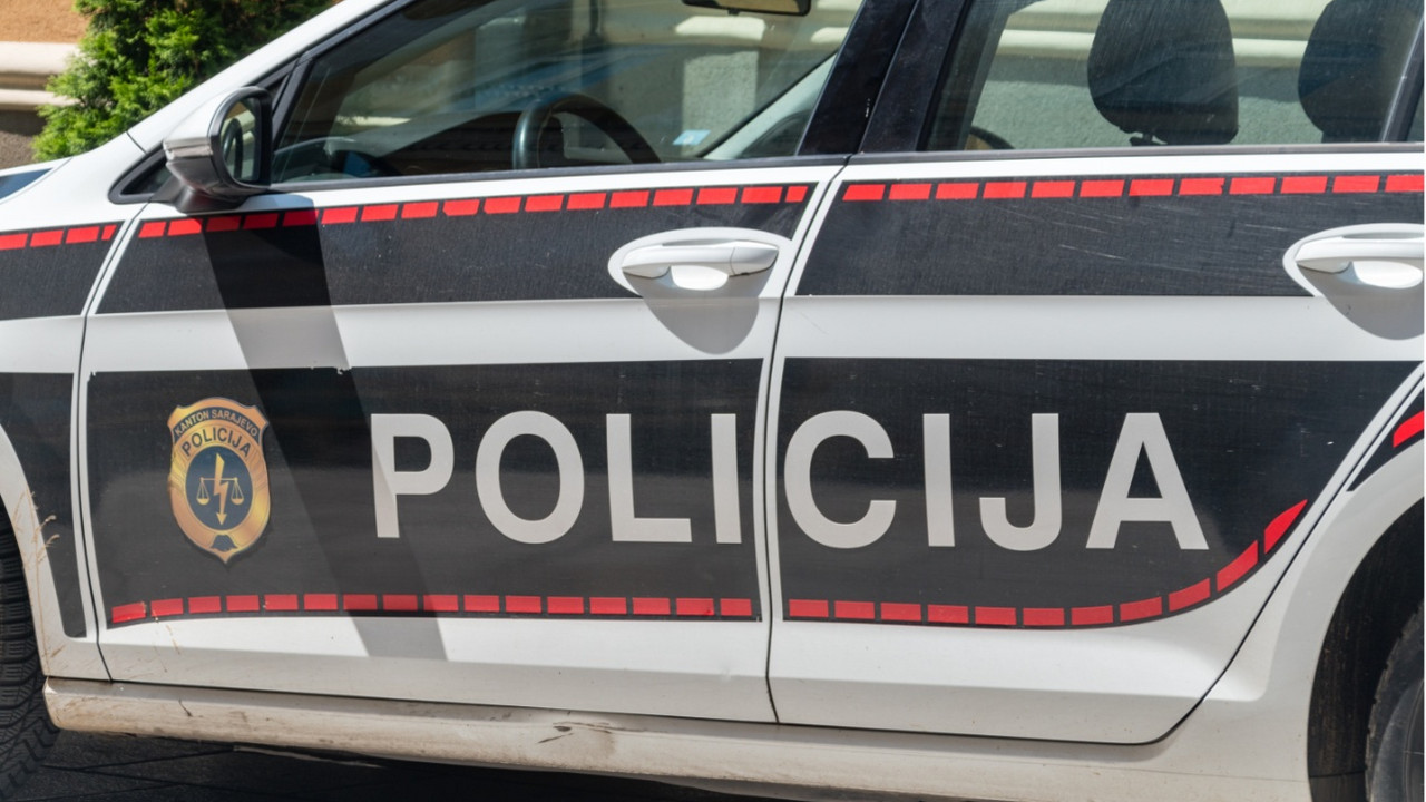Policija
