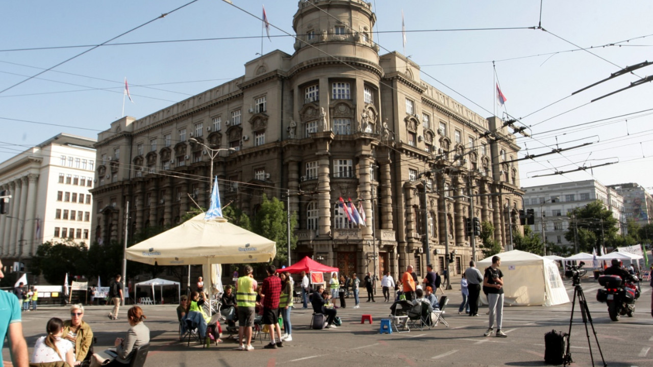 Protest ispred Vlade