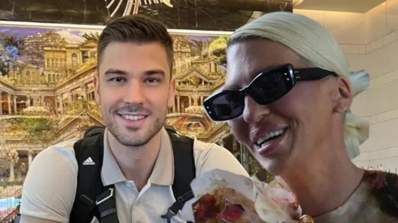Nikola Jovanović, Jelena Karleuša