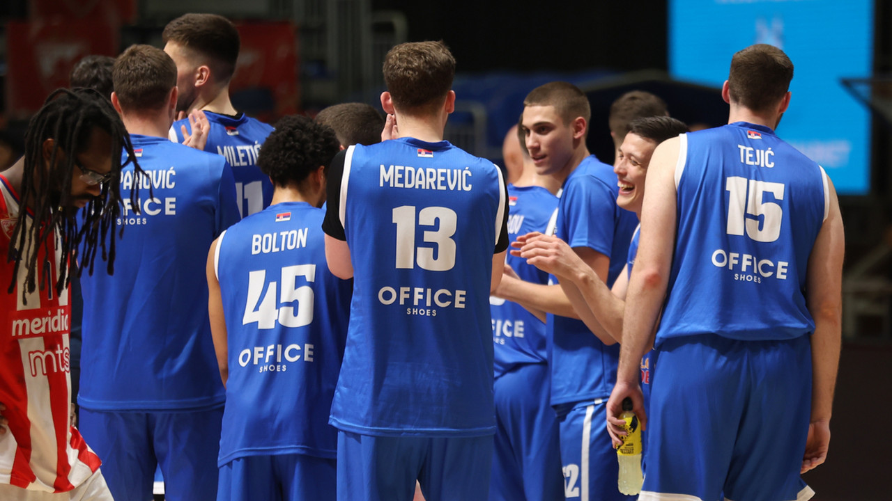 Košarkaši Spartaka nakon pobede nad Crvenom zvezdom