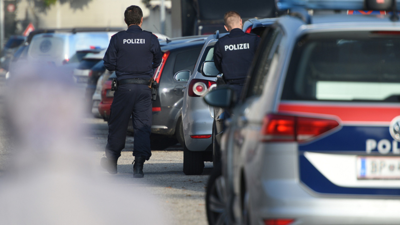Policija