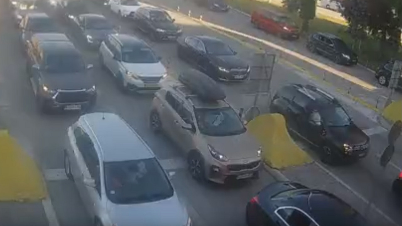Granični prelaz Gradina
