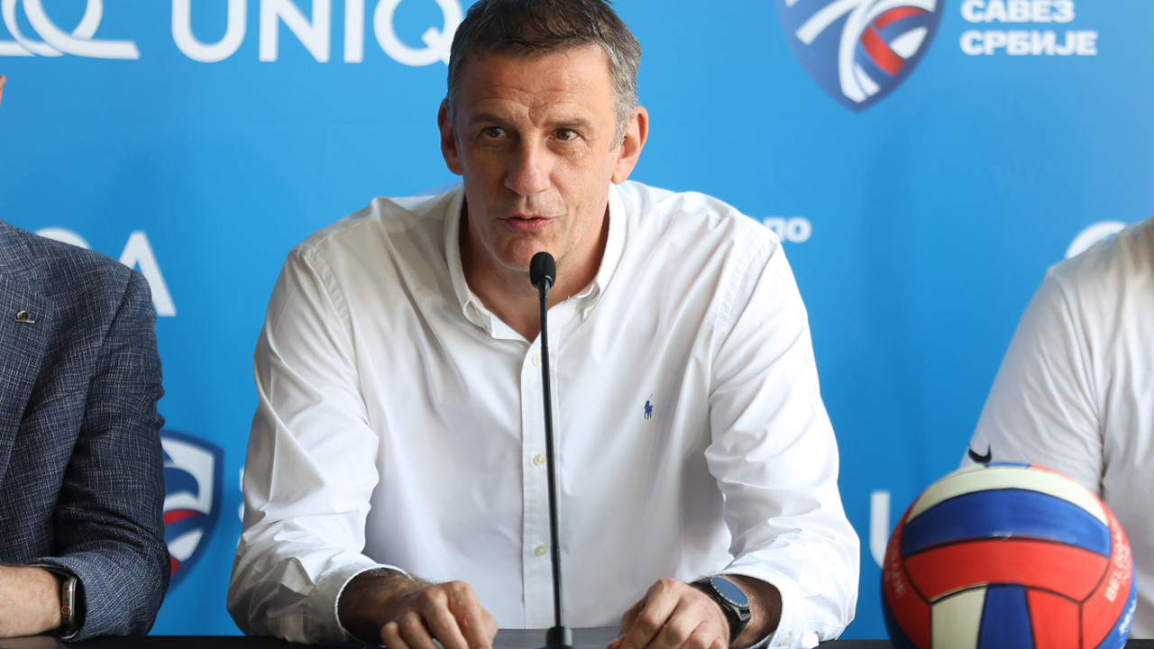 Viktor Jelenić
