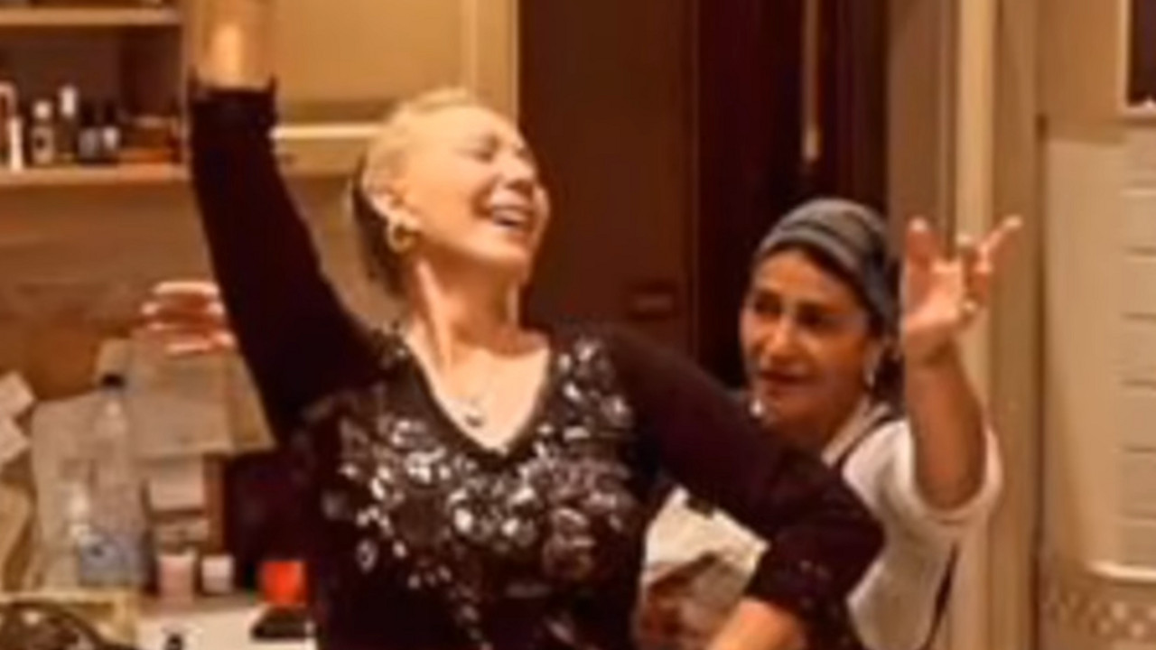 Lepa Brena