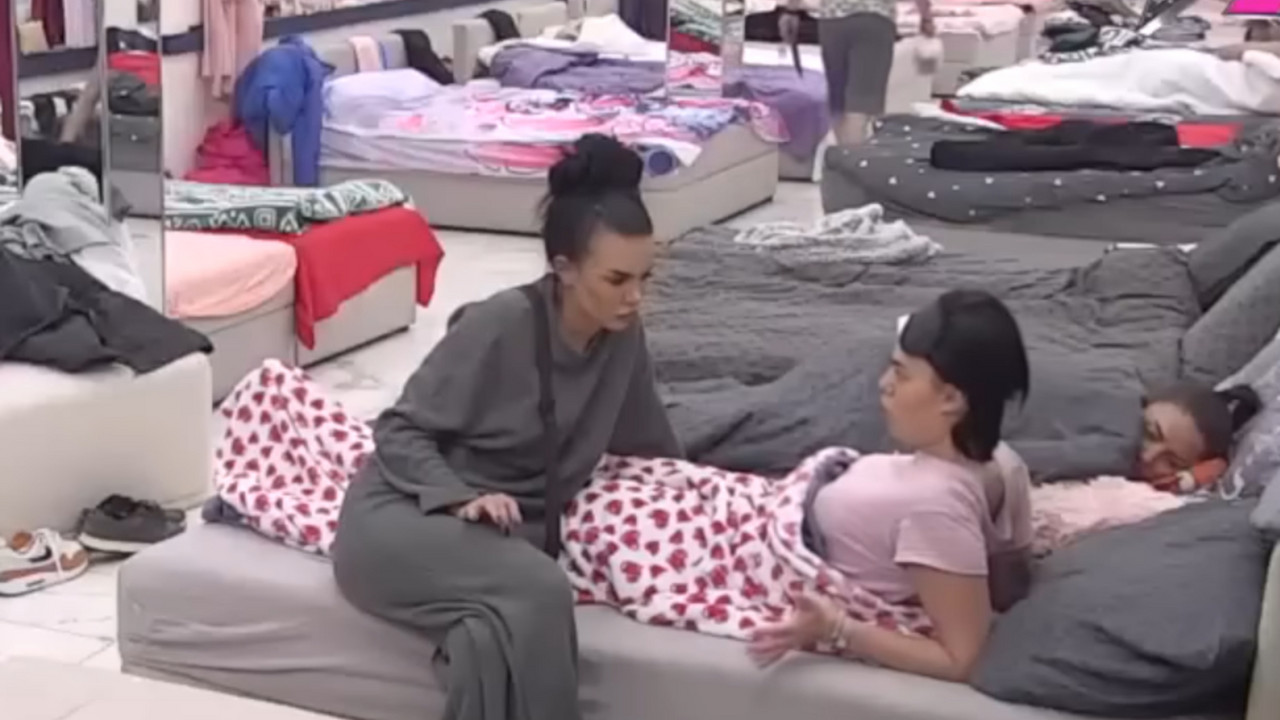 Mina Vrbaški, Anita Stanojlović