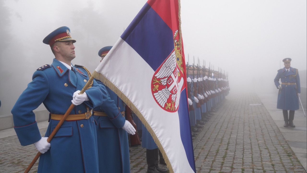 Polaganje venca na Avali