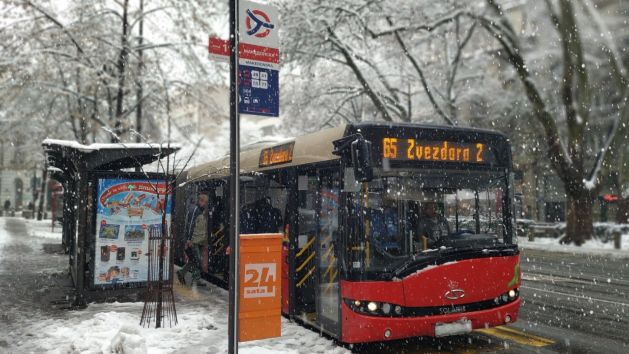autobus, sneg