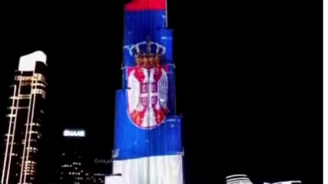 Burj Kalifa u bojama srpske zastave