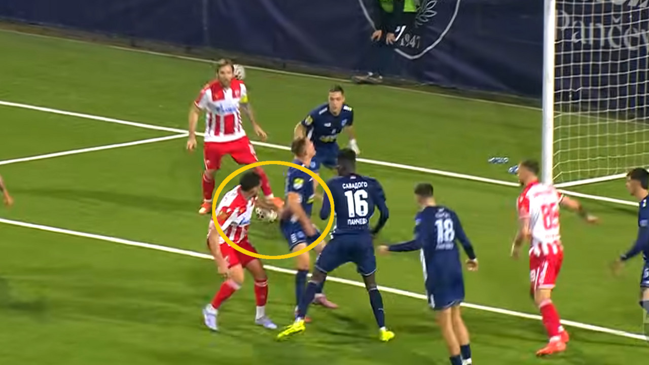 Veljković igra rukom